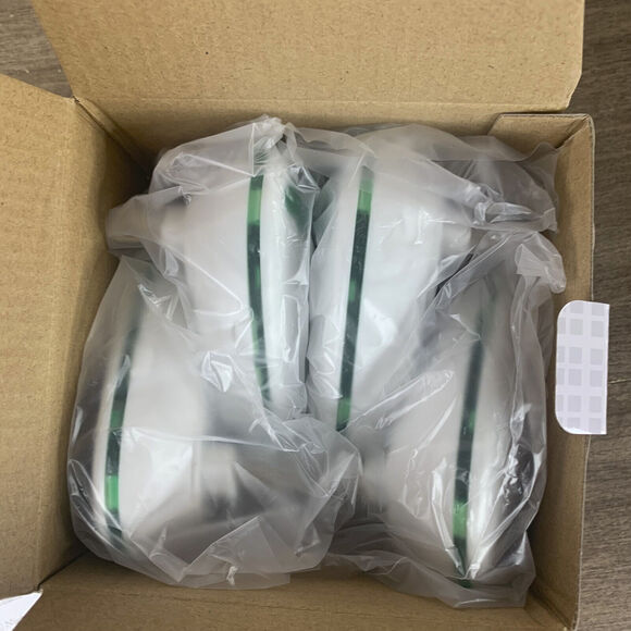 Ultrasonic Pest Repeller 4 Pack Pest Repellent Plug in Indoor Pest Control - Picture 6 of 7